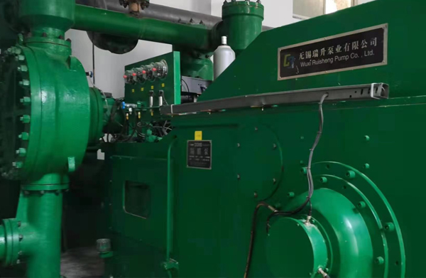 電磁隔膜泵和機(jī)械隔膜泵有什么區(qū)別？